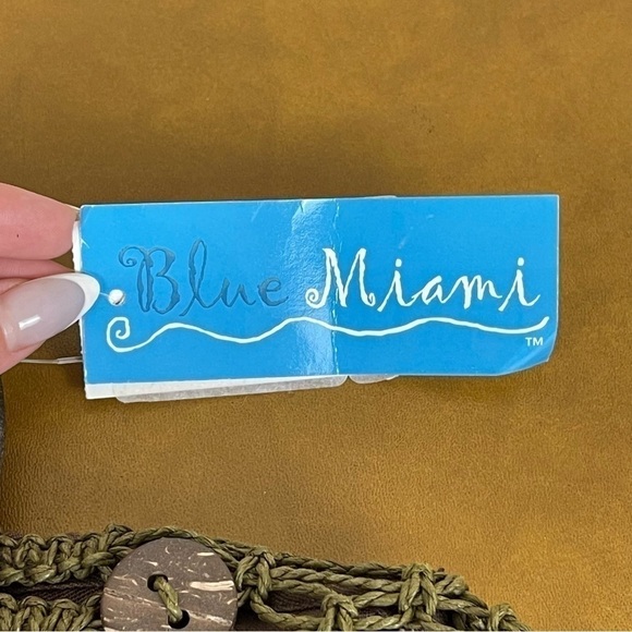 Blue Miami Woven Wooden Handle Button Embellished Bohemian Purse - Picture 9 of 11